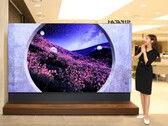 三星现在在韩国提供 114 英寸 Micro LED 电视。(图片来源：三星）