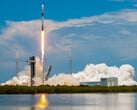 猎鹰 9 号火箭发射卫星。(图片来源:SpaceX)