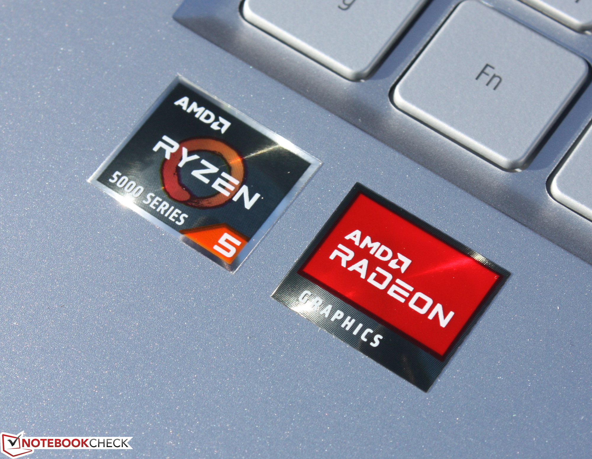 Acer Swift 3 SF314在审查中。AMD笔记本电脑没有花哨的飞行- Notebookcheck