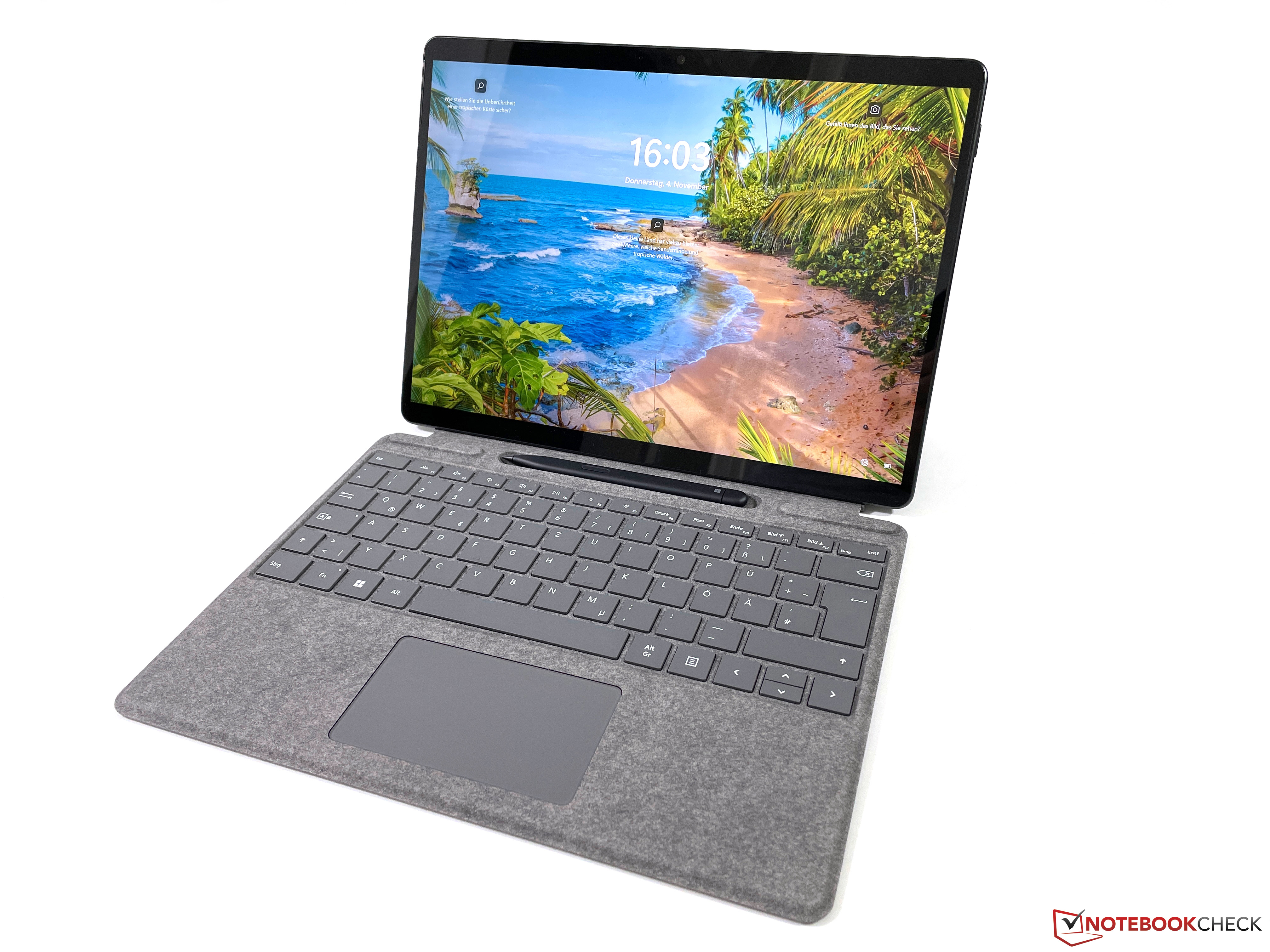 微软Surface Pro 8 Convertible评测。强大的，120赫兹和最终的