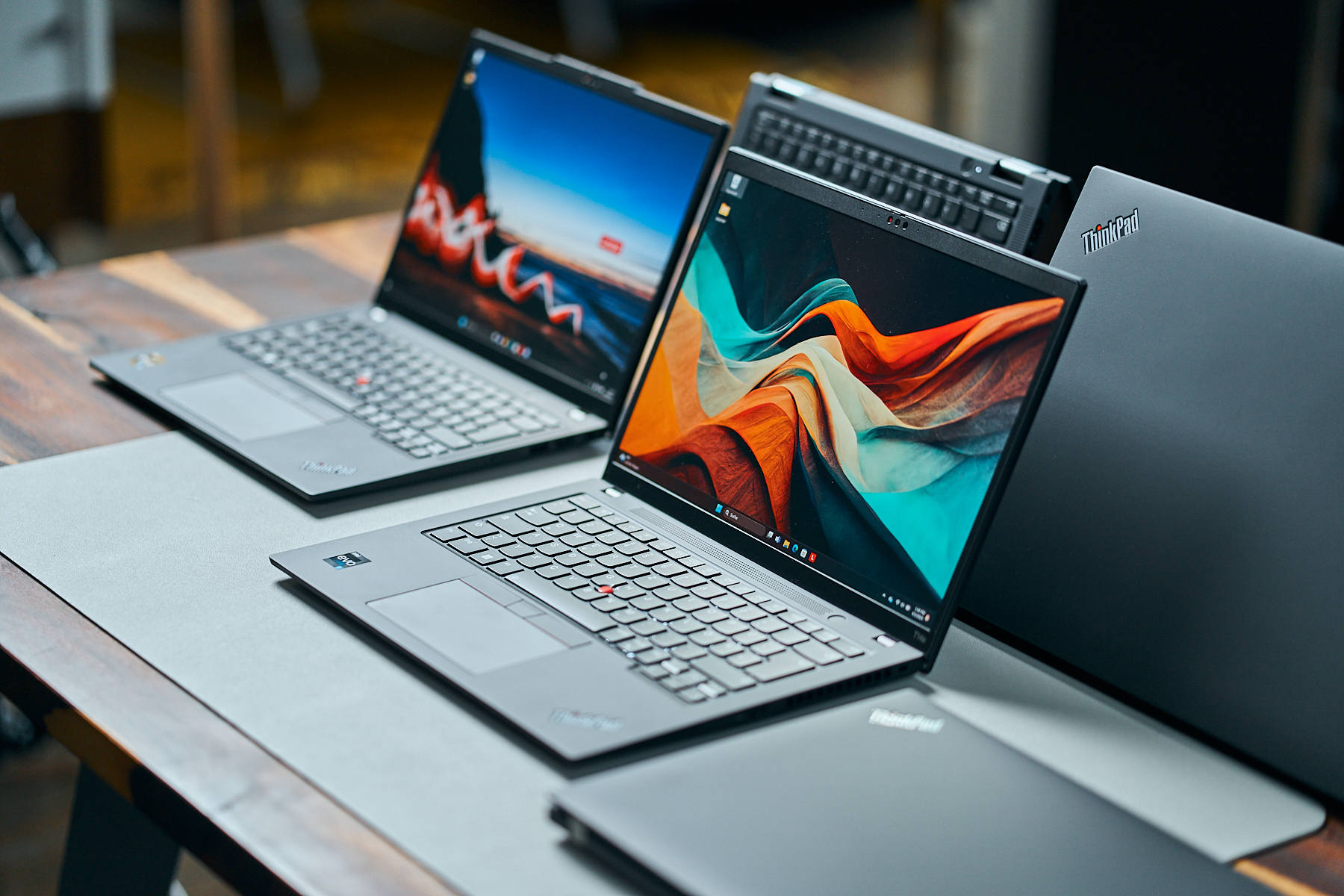 由 Notebookcheck 测试和评定的最经济实惠的工作笔记本电脑