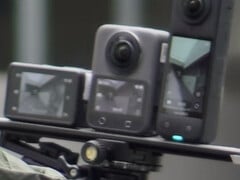 从左到右，Osmo 360 看起来就像蹲下版的 Insta360 X4。(图片来源：via OsitaLV）