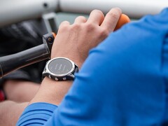 Garmin 的首款 Fenix 7 后继产品预计将以两个型号名称面世，图为 Fenix 7。(图片来源：Garmin）