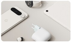 谷歌的新款 45 W 充电器可能将于 8 月 13 日与 Pixel 9 Pro XL、Pixel Watch 3 和其他新款 Pixel 设备一同发布。(图片来源：Google via @MysteryLupin）