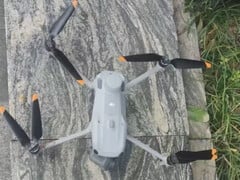 大疆 Mavic 4 和 Mavic 4 Pro 可能会比我们预期的更早到来。(图片来源：@OsitaLV）