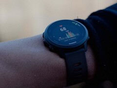 Garmin 正在更新先行者 245、先行者 745 和先行者 945（上图）智能手表。(图片来源：Garmin）