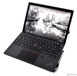 在审查中。联想ThinkPad X12可拆卸式，测试设备由联想提供