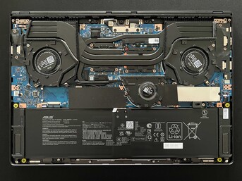 ROG Zephyrus G16 RTX 4070 笔记本电脑