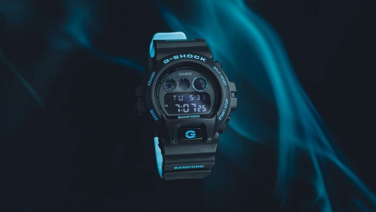 第二款卡西欧 G-Shock x Bamford 合作手表（如图）以卡西欧 DW-6900BWD-1ER 为基础。(图片来源：卡西欧）