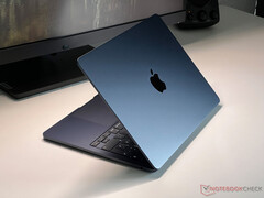 Apple 已非正式确认即将发布新款 13 英寸和 15 英寸 MacBook Air。(图片来源：Notebookcheck）