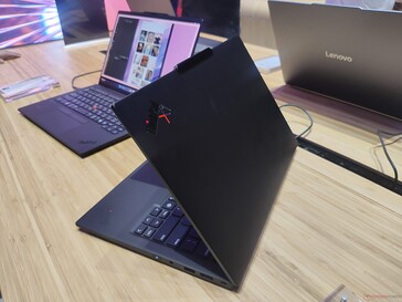 联想 ThinkPad X1 Carbon 13 灵光版（图片来源：Benjamin Herzig）