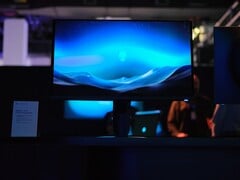 Alienware AW2725Q 4K OLED 显示器（图片来源：Alienware）