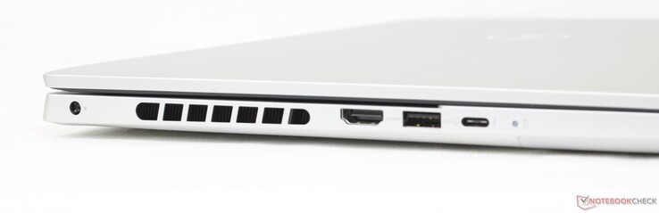 左：交流适配器、HDMI 2.0、USB-A 3.2 Gen.1、USB=C Thunderbolt 4 w/ Power Delivery + DisplayPort