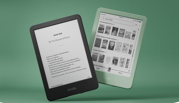 2024 版入门级 Kindle 有黑色和抹茶色可供选择。(图片来源：亚马逊）