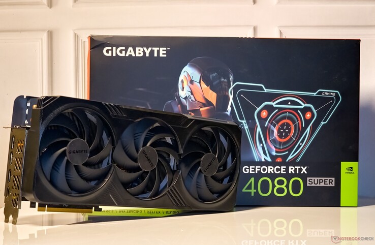 技嘉GeForce RTX 4080 超级游戏 OC 评测