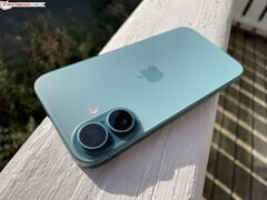 在 DxOMark 智能手机摄像头排名中，iPhone 16 位列高端市场第 3 位，全球市场第 20 位（图片来源：Notebookcheck）