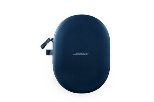 Bose QuietComfort Ultra 耳机--月光蓝。(图片来源：@MysteryLupin）