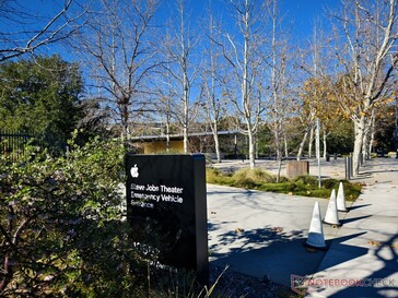 在Apple Park 的某处应该可以窥见一斑......