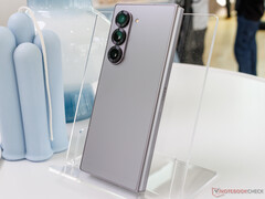 据报道，银影是最受买家欢迎的Galaxy Z 折叠 6 颜色。(图片来源：Notebookcheck）