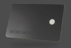 Biomemory 设计的 DNA 卡可以使用到近 2200 年。(图片来源：Biomemory）