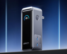 新款 Anker Prime Power Bank 可用作墙壁充电器。(图片来源：Anker）