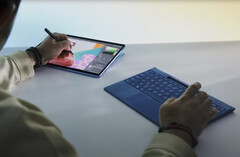 微软推出的新款 Surface Pro 的 SKU 比前几代产品要多得多。(图片来源：微软）