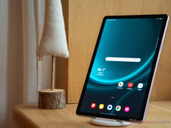 Galaxy Tab S10 FE 的 CPU 和 GPU 性能应该会比Galaxy Tab S9 FE 有健康的提升，如图所示。(图片来源：Notebookcheck）