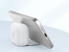 Soundcore P30i：带智能手机支架的 ANC 耳机。