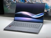 华硕 Zenbook A14 笔记本电脑评测--搭载骁龙 X 处理器的 14 英寸 OLED 亚笔记本电脑仅重 978 克