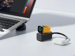 Joyroom 5000mAh 移动电源配有专用的Apple Watch 充电器。(图片来源：Joyroom）