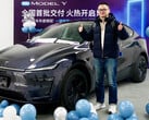 新款 Model Y 正在交付给客户（图片来源：特斯拉）