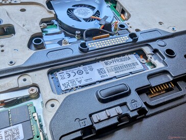 已占用的主 M.2 固态硬盘插槽