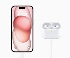 Apple最新的 AirPods Pro 充电盒还具有 IP54 防尘防水功能。(图片来源：Apple)