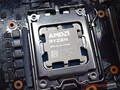 AMD Phoenix (Zen 4) Ryzen 7 8700G 笔记本处理器