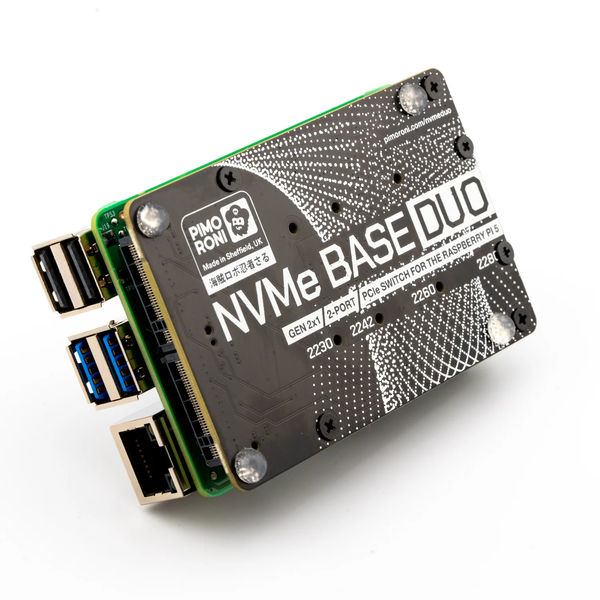 Pimoroni NVME Base Duo 最多可为Raspberry Pi 添加两个全尺寸 NVMe 硬盘(图片来源:Pimoroni)。