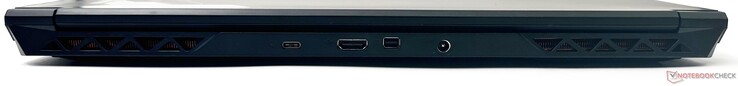 后部：USB 3.2 Gen2 Type-C, HDMI 2.1-out, mini-DisplayPort 1.4-out, DC-in