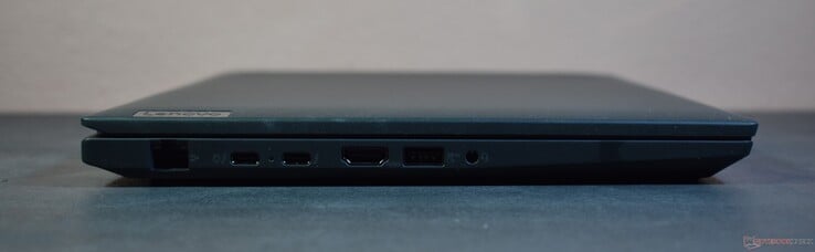 左侧RJ45 以太网、2 个 Thunderbolt 4、HDMI 2.1、USB A 3.2 Gen 1、3.5 毫米音频接口
