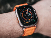 Watch Ultra 3 预计不会采用全新设计，这一点与 Watch Series 同类产品不同。(图片来源：Alek Olson）