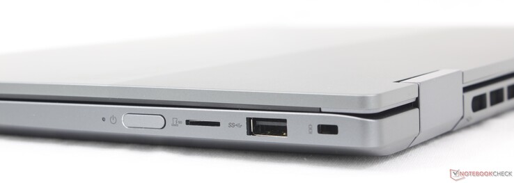 右侧电源按钮、MicroSD 读卡器、USB-A（5 Gbps）、Kensington Nano 锁