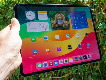 使用Apple iPad Pro 13 户外版