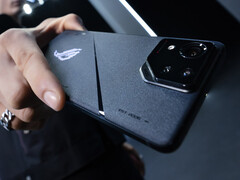 华硕 ROG Phone 9 FE 可能配备骁龙 8 代 3（图为 8 Pro，图片来源：华硕）