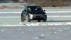 Model Y 君越刷新前脸初探（图片来源：Shawn/微博）