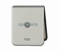 色彩为 Pantone Lightest Sky 的摩托罗拉 Razr 60。(图片来源：Xpertick)