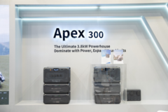 Bluetti Apex 300 便携式电站的容量为 2,764 Wh，具有涡轮快速充电功能（图片来源：Bluetti）