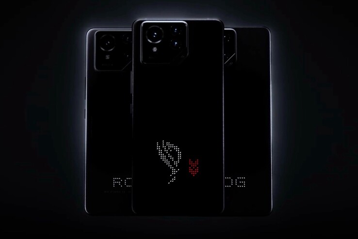 ROG Phone 9 背面有一个迷你 LED 副显示屏。(图片来源：华硕）