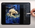 全新 iPad Pro 系列采用串联式 OLED 屏幕和全新 M4 SoC。(来源：YouTube 上的 Dave2D）
