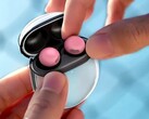 Pixel Buds Pro 2 在设计上有一些细微的变化。(图片来源：Spigen）