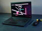 联想 ThinkPad P14s G4 英特尔笔记本电脑评测：小型 OLED 工作站，无续航能力