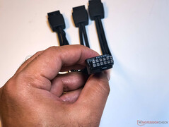 12V-2x6 至 3x 8 针适配器电缆