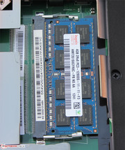 The B575e only has a single RAM slot.